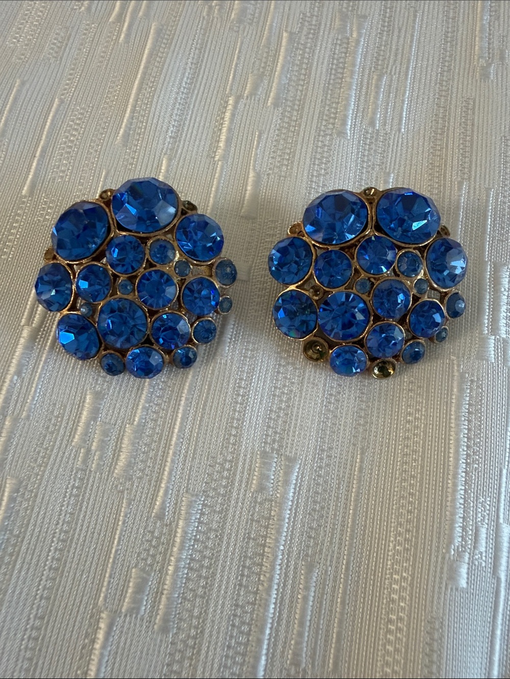 Gold-Tone Blue Crystal Jeweled Cluster Clip On Earrings - Women Jewelry